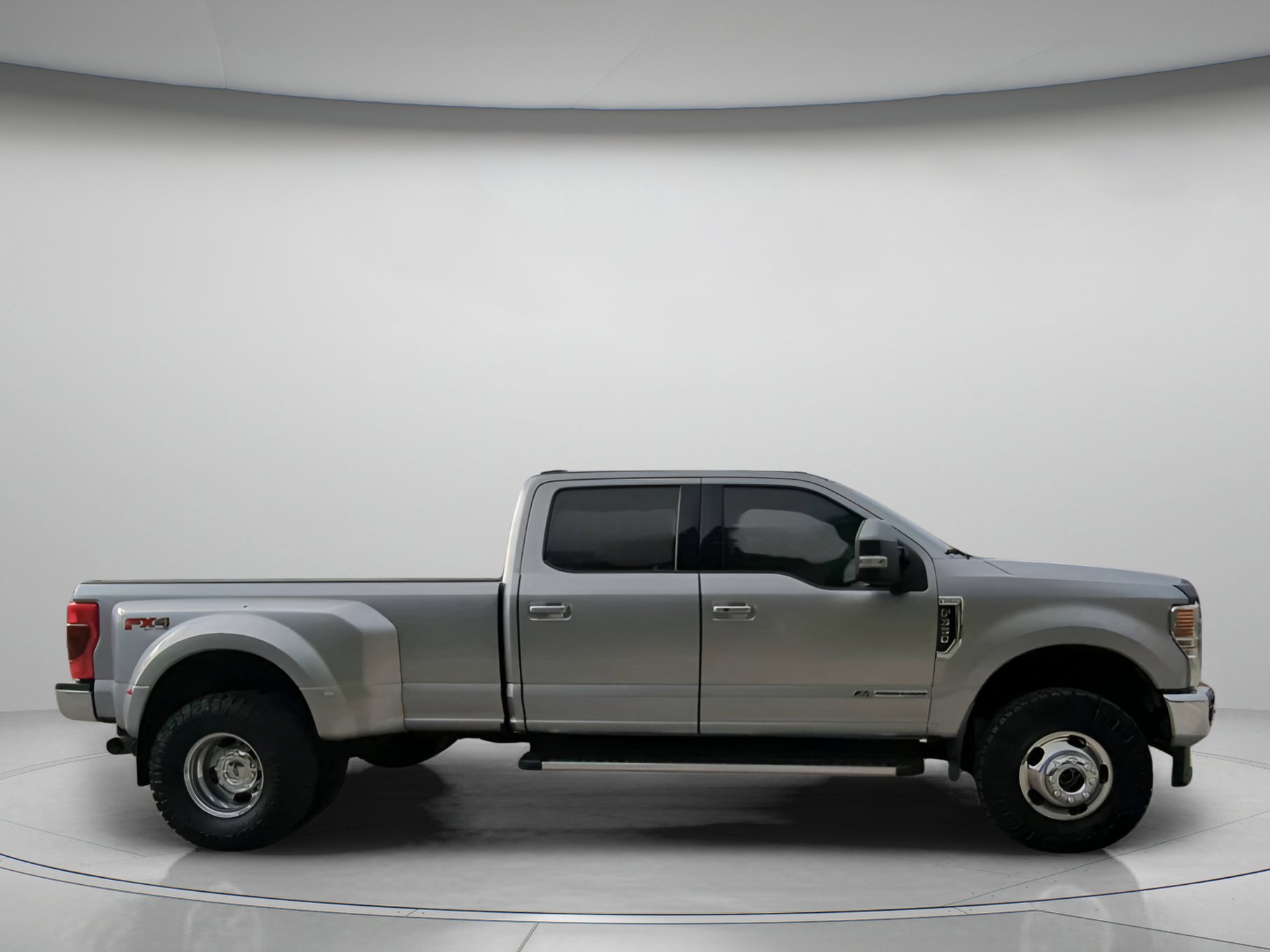 Certified 2022 Ford F350 Lariat w/ Lariat Ultimate Package image 25