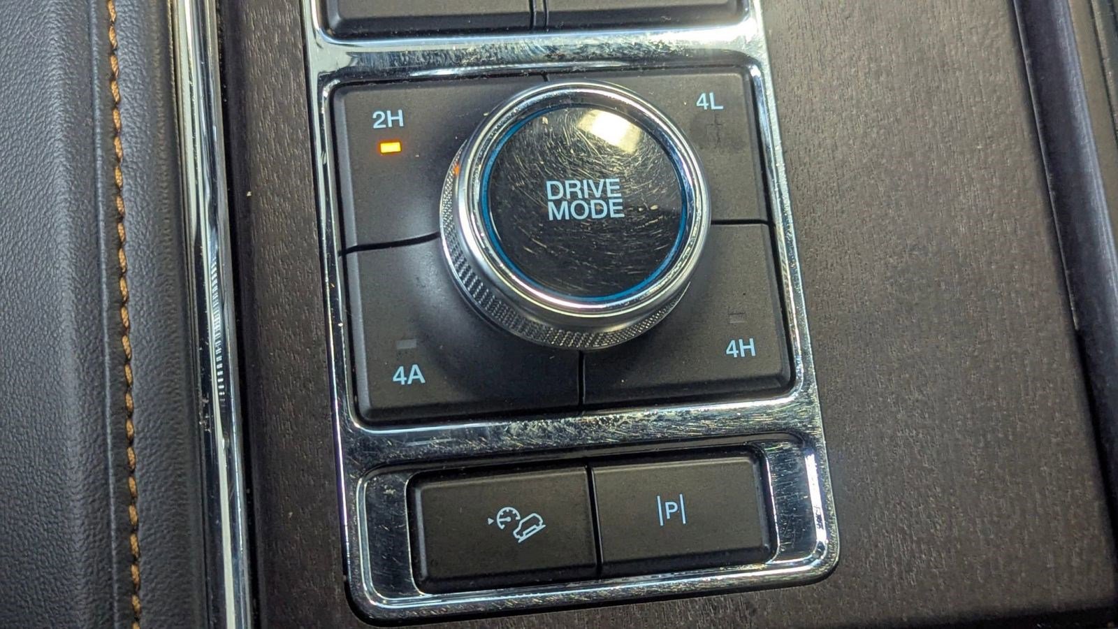 Certified 2024 Ford Expedition Platinum image 27