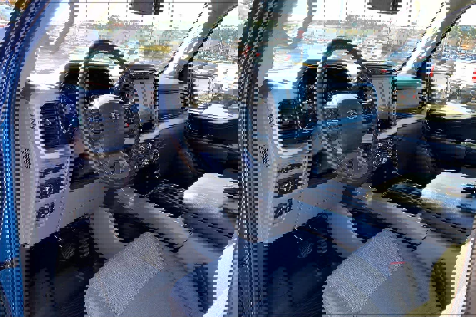 Certified 2022 Ford F150 XLT w/ Equipment Group 302A High image 15