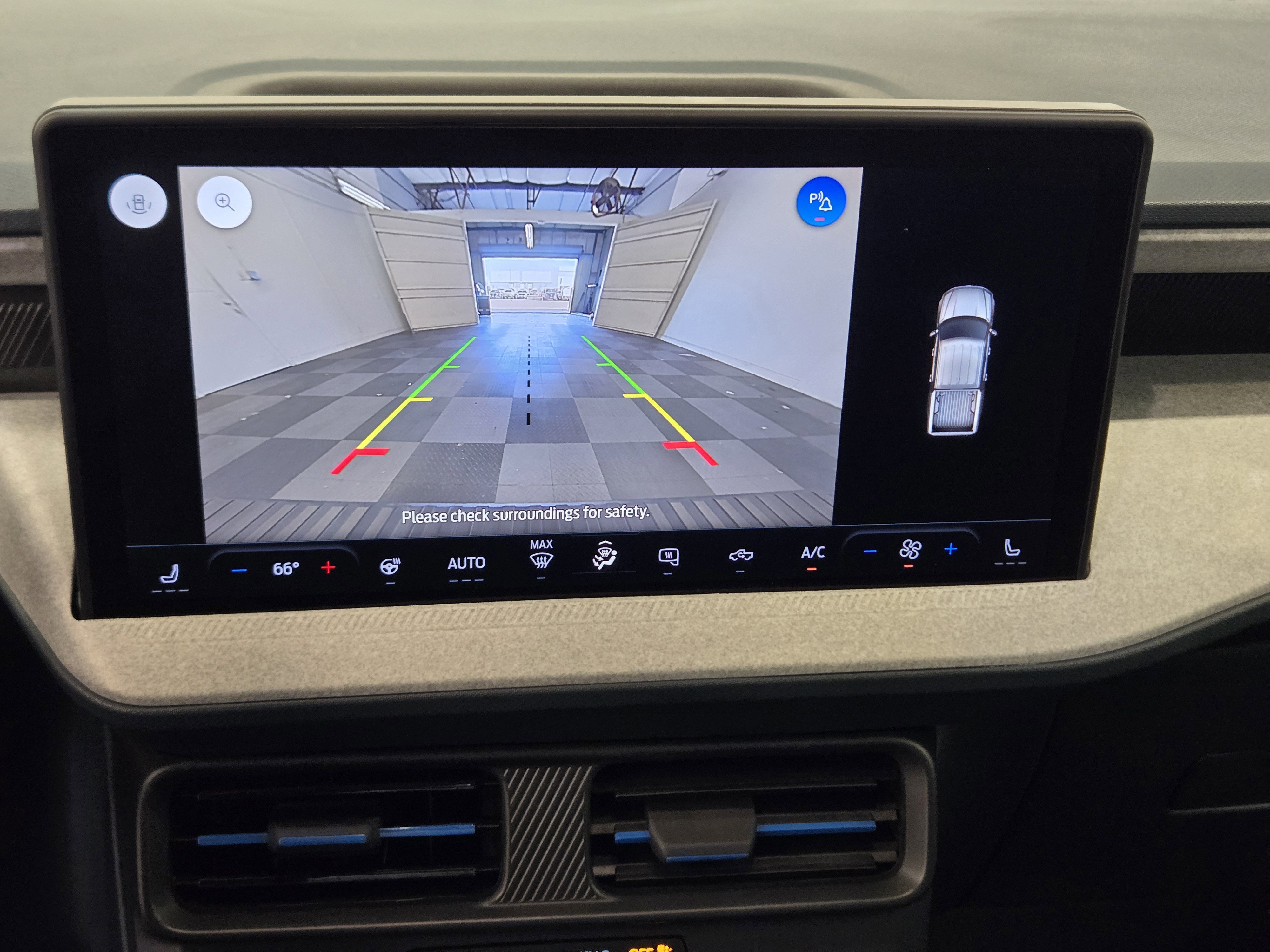 Certified 2025 Ford Maverick XLT w/ XLT Luxury Package image 15