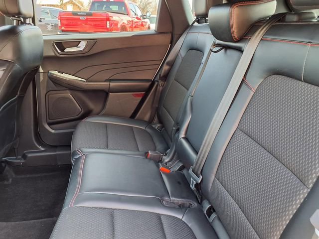 Certified 2023 Ford Escape ST-Line w/ Tech Pack #1 AWD/4WD image 7