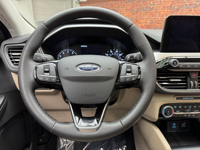 Certified 2022 Ford Escape SEL image 14