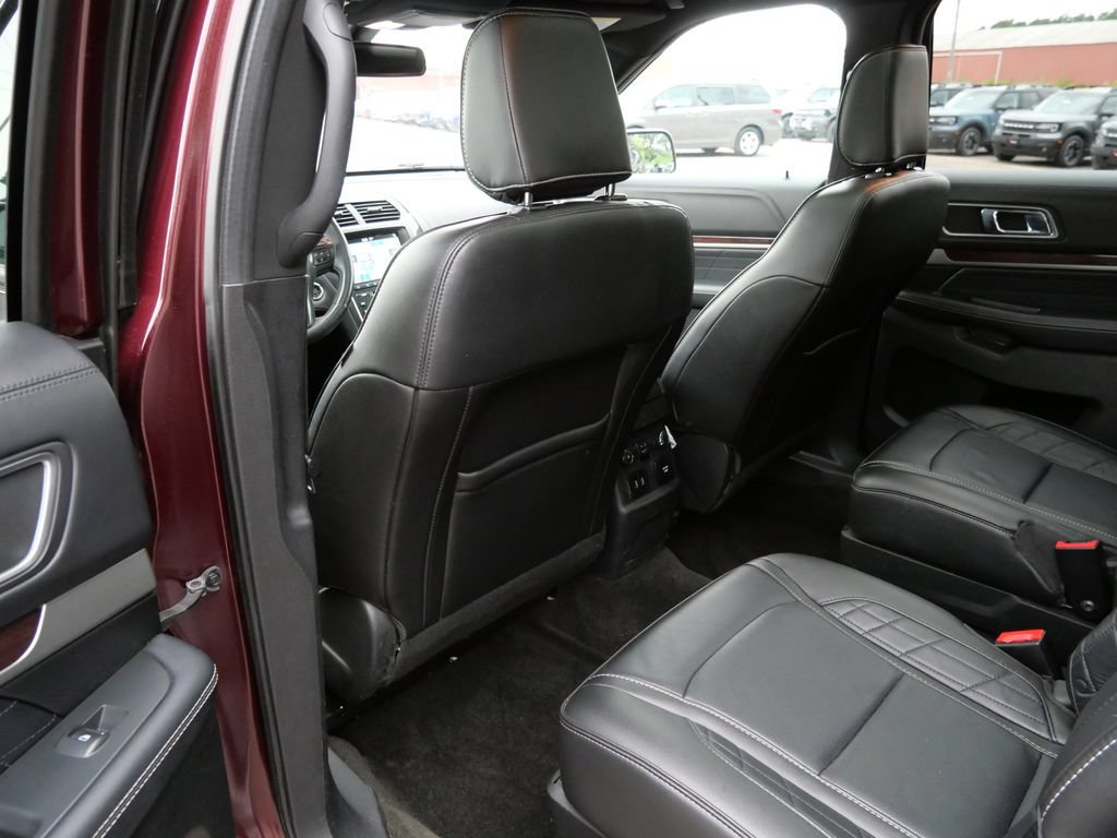 Certified 2018 Ford Explorer Platinum AWD/4WD image 15