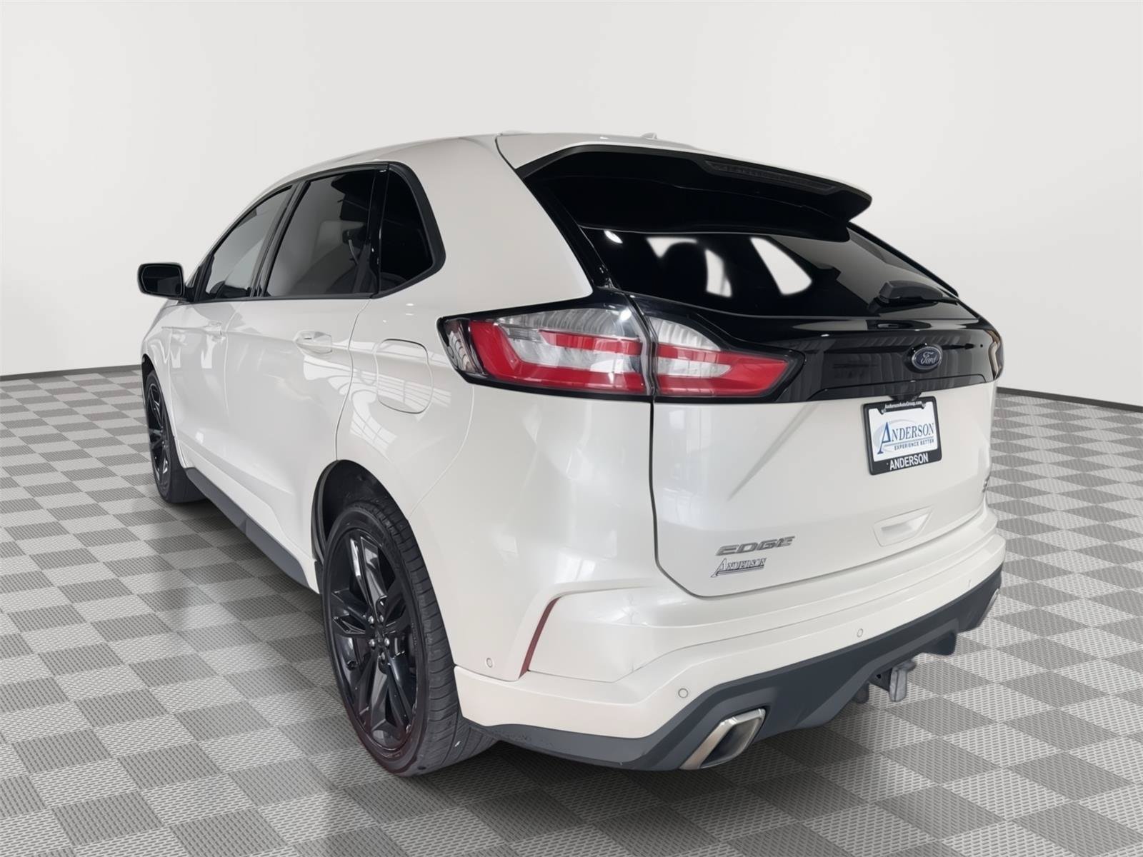 Certified 2019 Ford Edge ST w/ Equipment Group 401A AWD/4WD image 9