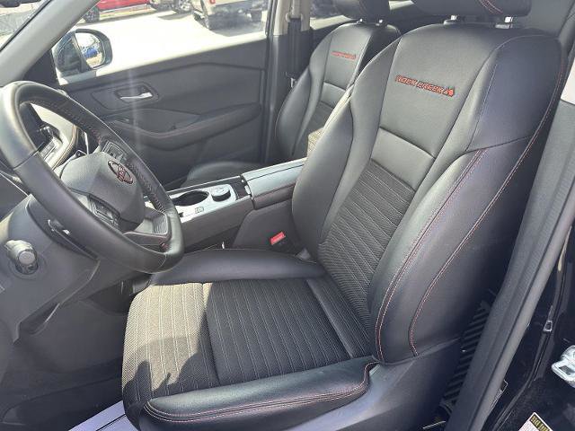 Used 2025 Nissan Rogue SV w/ Rock Creek Premium Package image 15