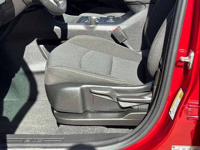 Used 2024 GMC Terrain SLE FWD image 19