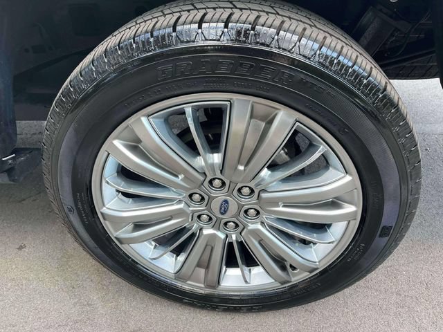 Certified 2024 Ford F150 Platinum w/ Equipment Group 703A Plus AWD/4WD image 12