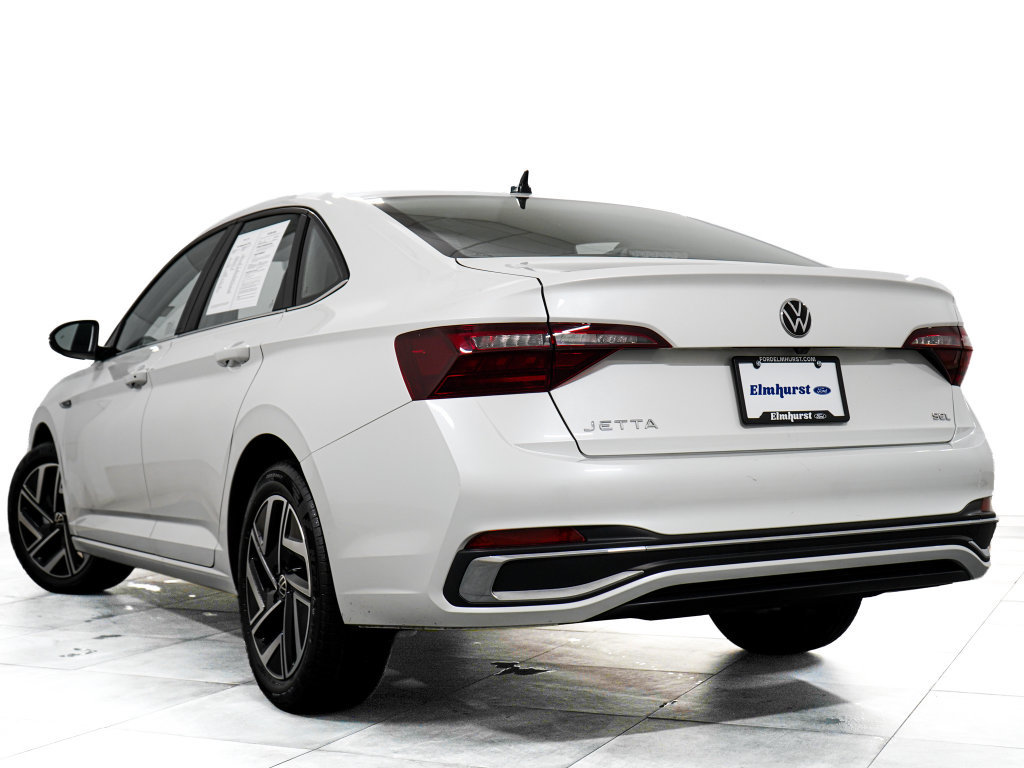 Used 2023 Volkswagen Jetta SEL FWD image 5
