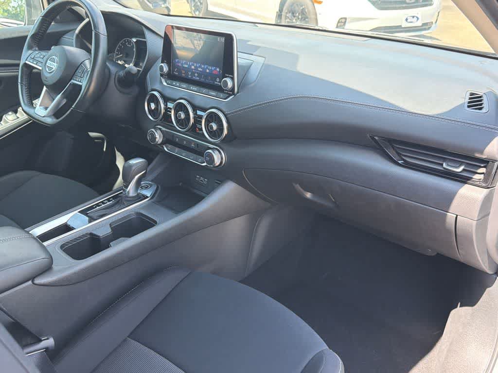 Used 2022 Nissan Sentra SV FWD image 13