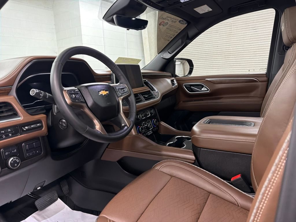 Used 2024 Chevrolet Tahoe High Country image 11