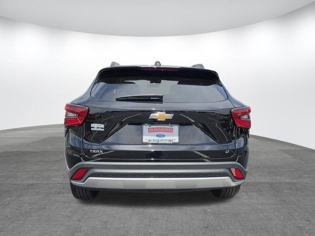 Used 2025 Chevrolet Trax LT FWD image 5