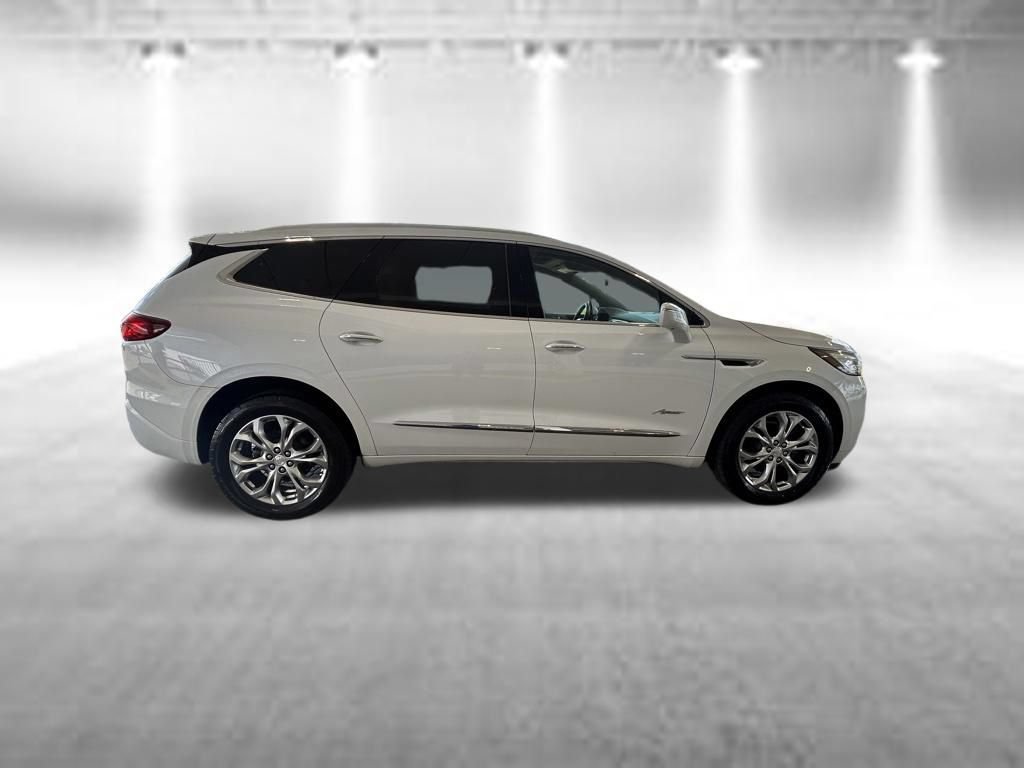 Used 2020 Buick Enclave Avenir w/ Avenir Technology Package FWD image 3