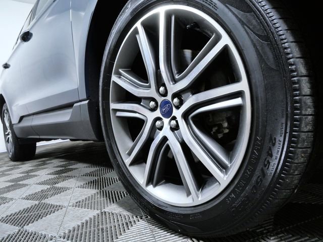 Certified 2019 Ford Edge Titanium w/ Cold Weather Package image 7
