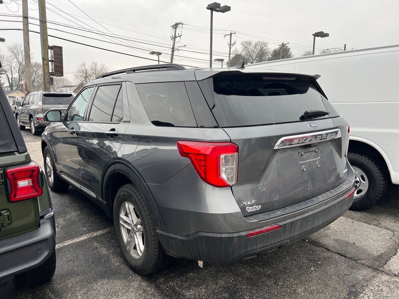 Certified 2023 Ford Explorer XLT image 4
