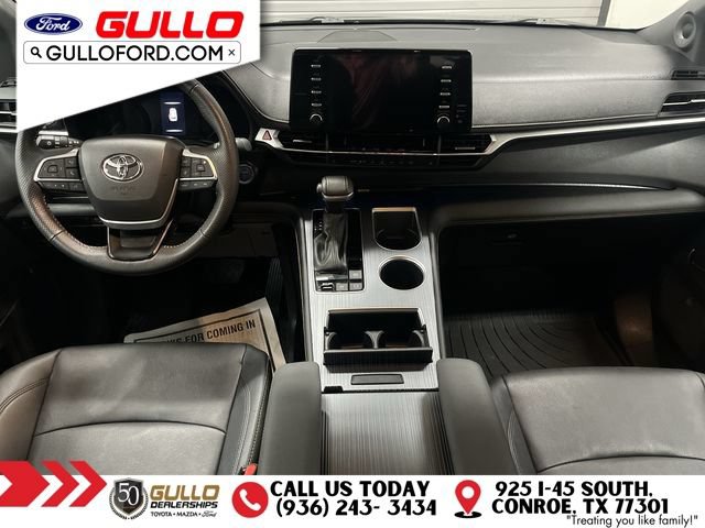 Used 2024 Toyota Sienna AWD image 12