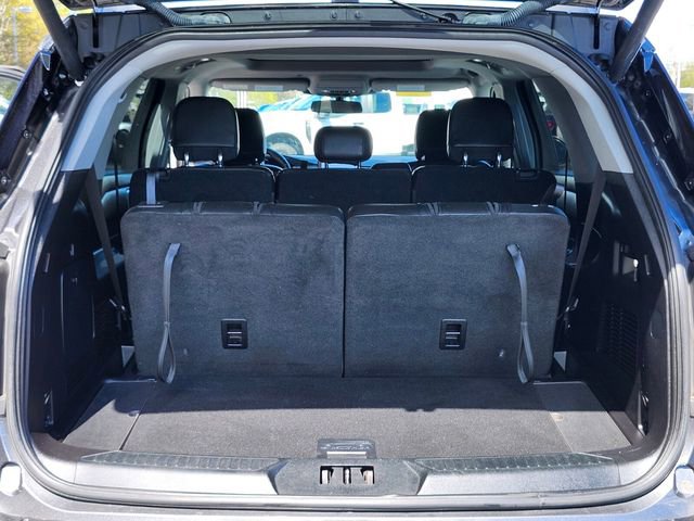 Certified 2020 Ford Explorer XLT w/ Equipment Group 202A AWD/4WD image 34