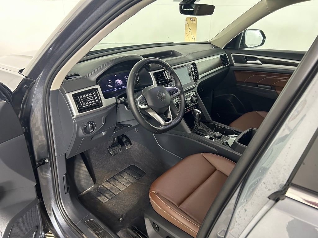 Used 2023 Volkswagen Atlas SE AWD/4WD image 13