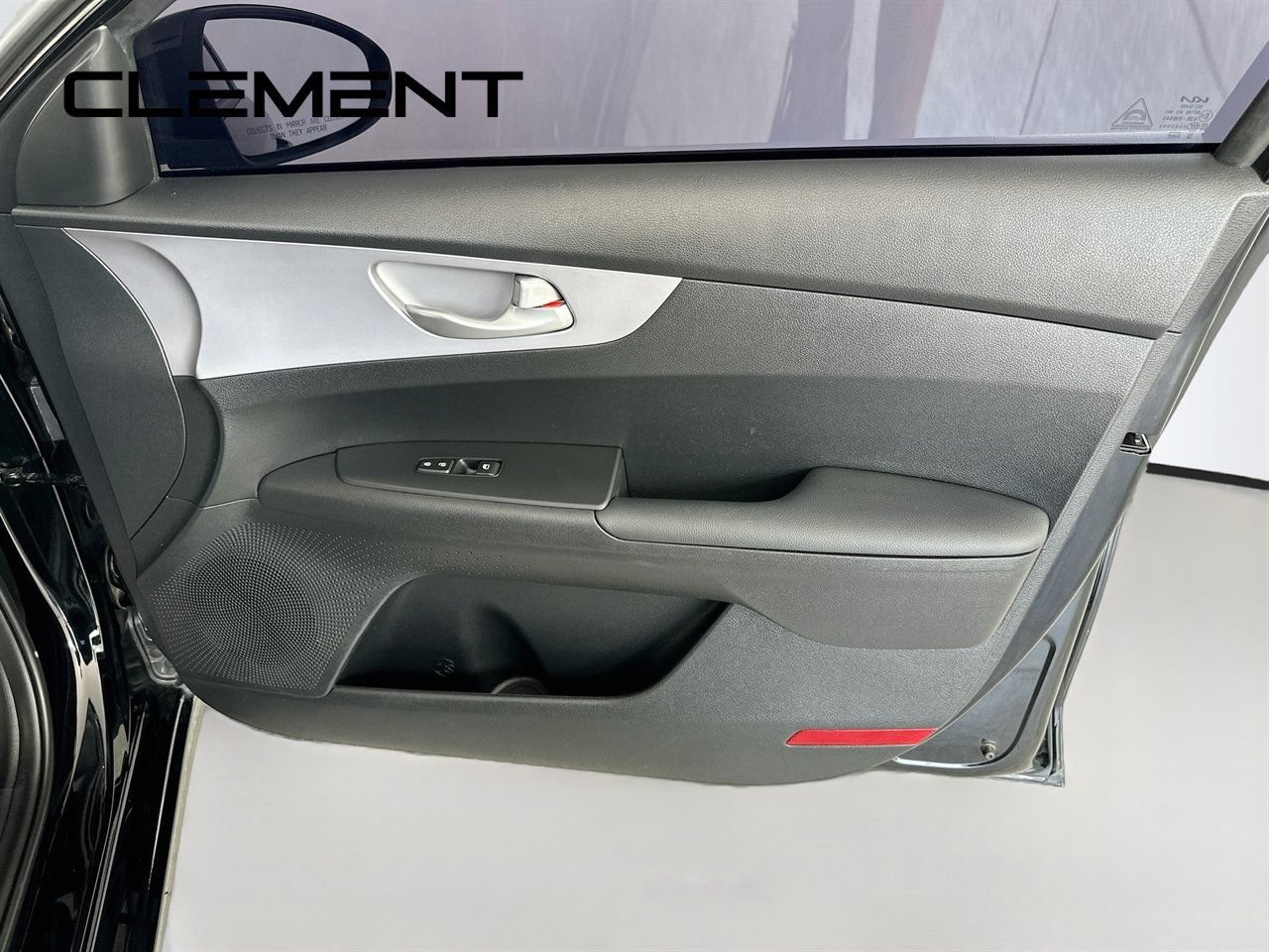 Used 2024 Kia Forte LXS FWD image 33