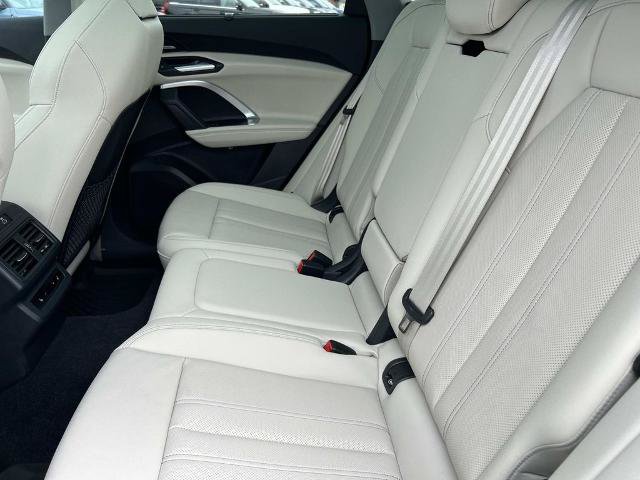 Used 2025 Audi Q5 Prestige AWD/4WD image 19
