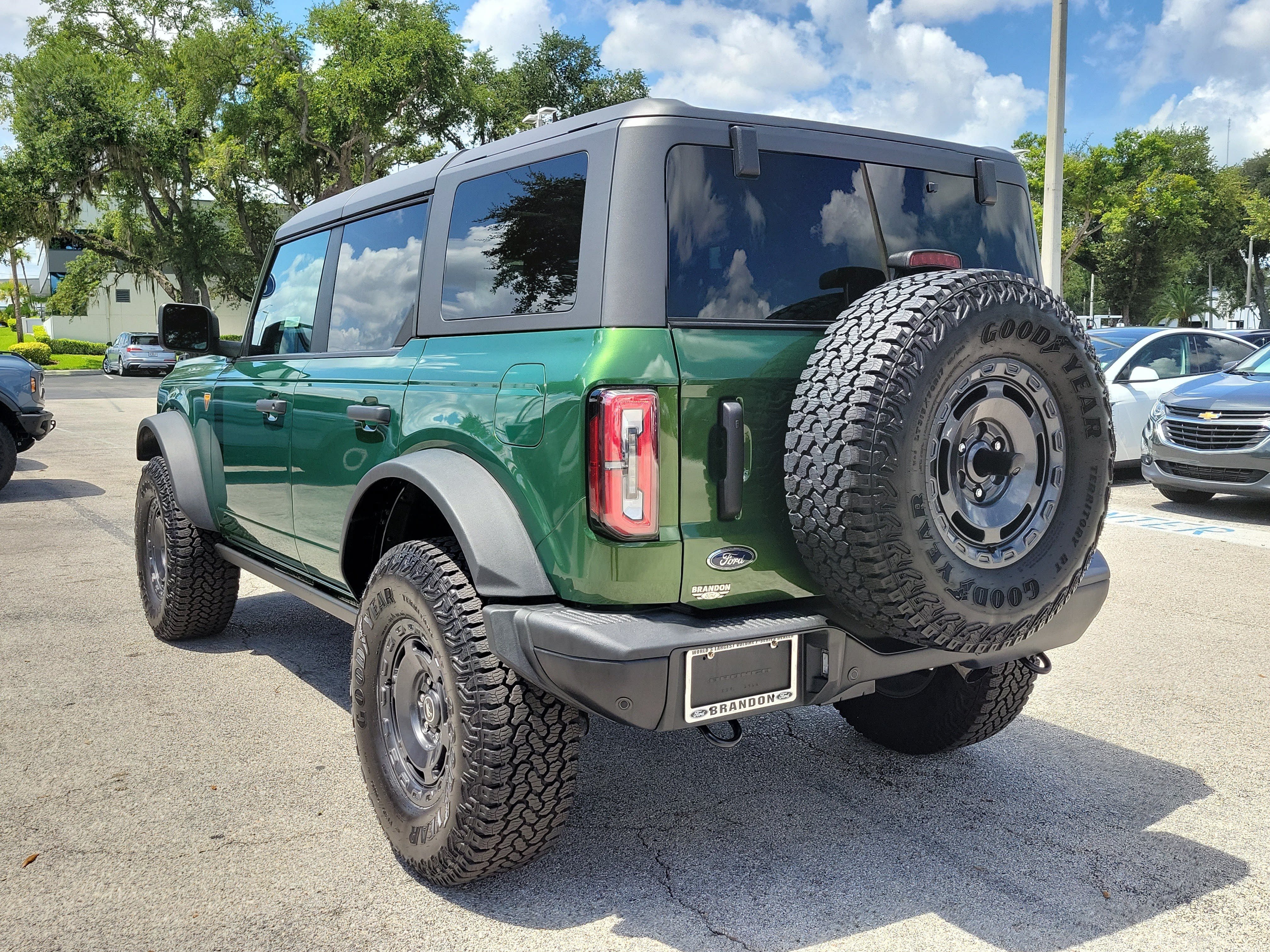 Certified 2025 Ford Bronco Badlands AWD/4WD image 7
