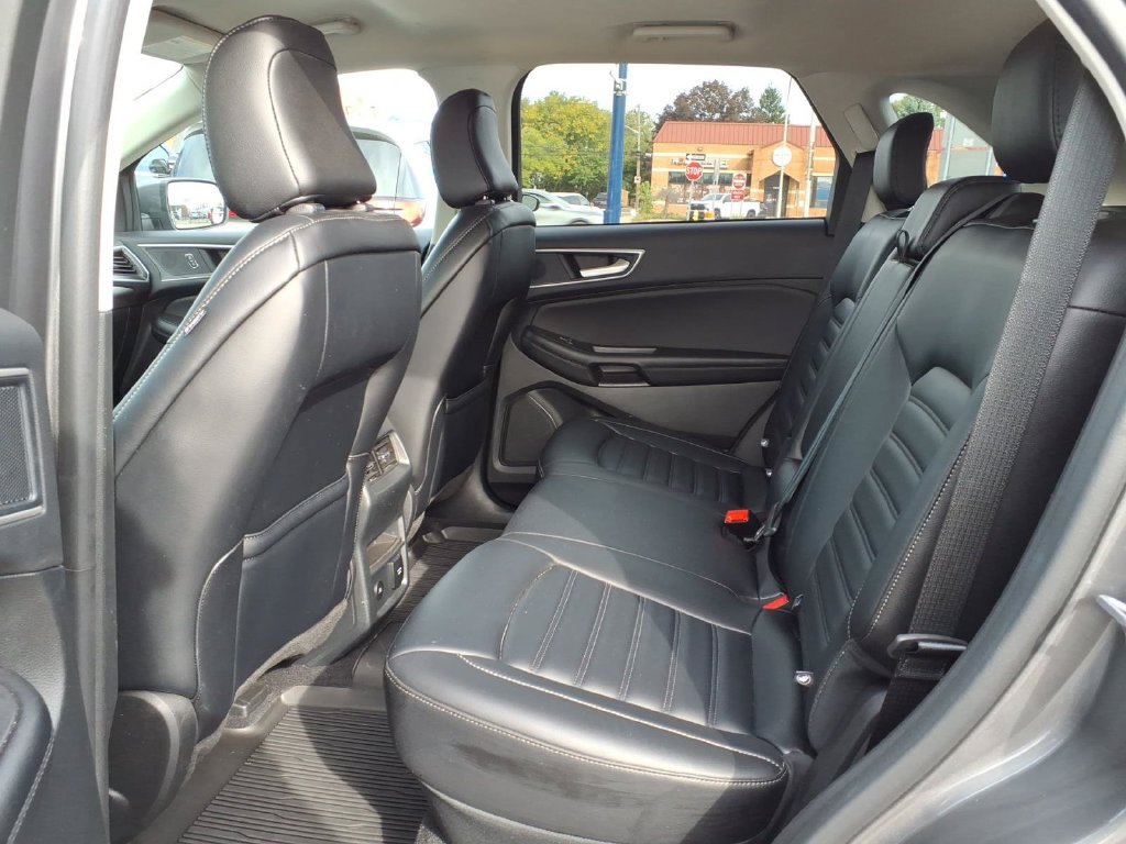 Certified 2024 Ford Edge SEL w/ Convenience Package AWD/4WD image 11