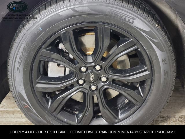 Certified 2024 Ford Edge SE w/ Black Appearance Package image 10