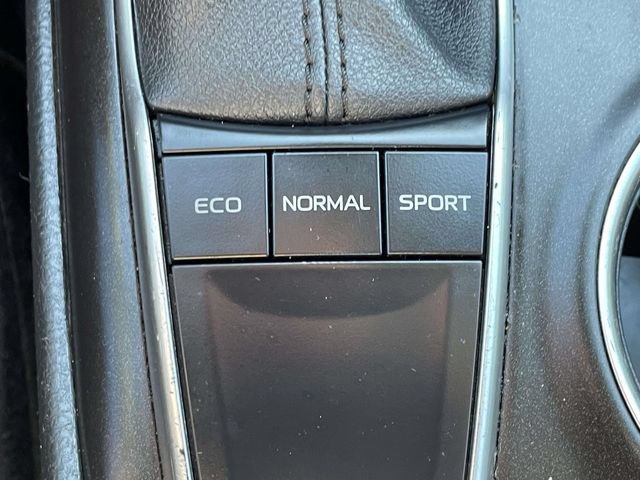 Used 2023 Toyota Camry LE w/ Convenience Package FWD image 29