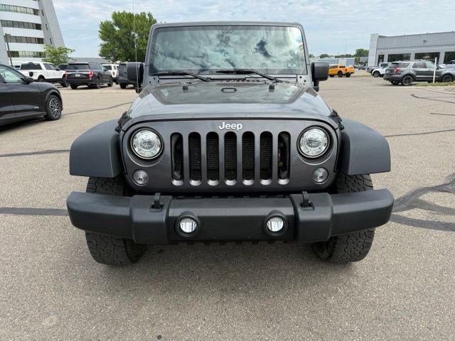 Used 2017 Jeep Wrangler Unlimited Rubicon w/ Connectivity Group AWD/4WD image 5