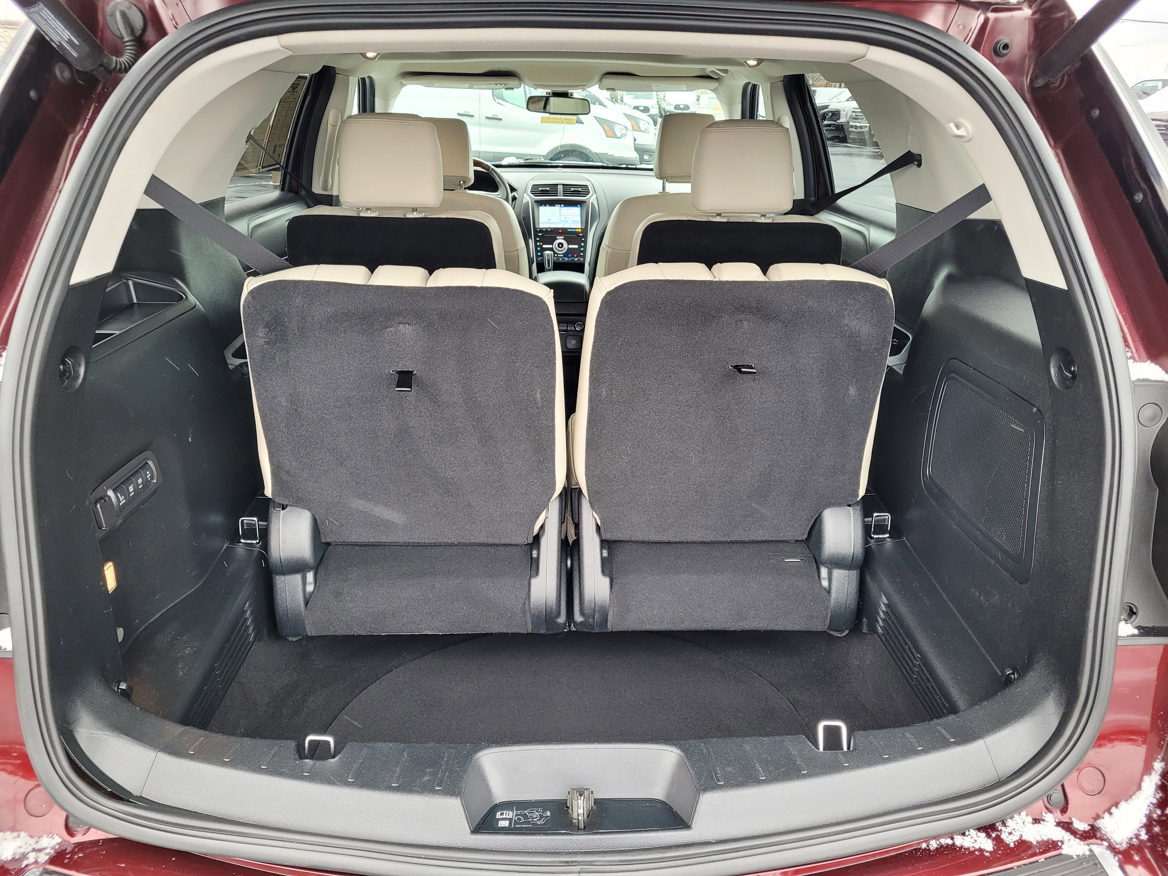 Certified 2019 Ford Explorer Platinum image 33