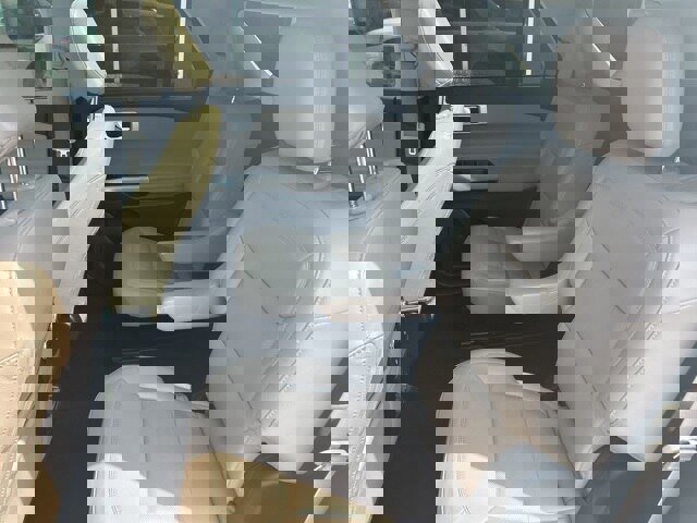 Certified 2022 Ford Explorer Limited w/ Equipment Group 301A image 31