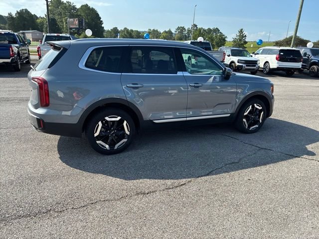 Used 2025 Kia Telluride S FWD image 37