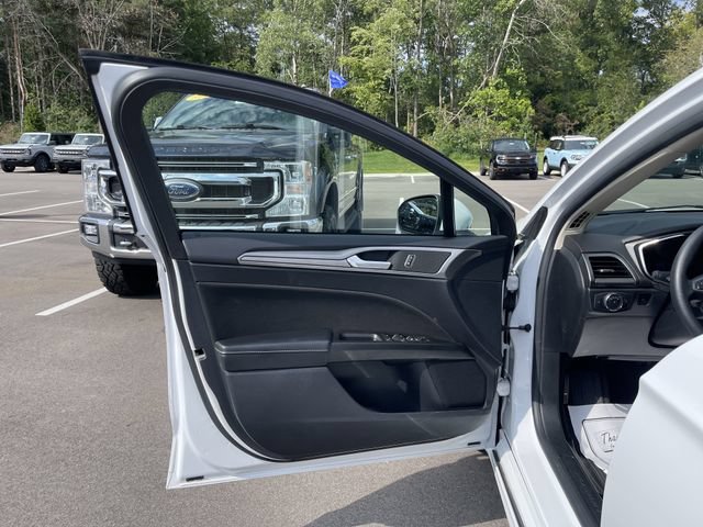 Certified 2020 Ford Fusion SE AWD/4WD image 26