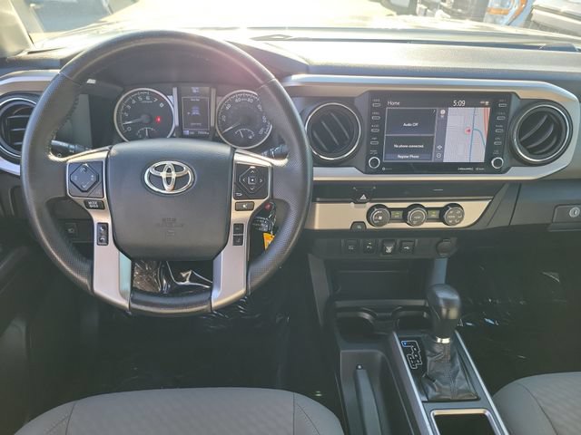 Used 2020 Toyota Tacoma SR5 RWD image 4