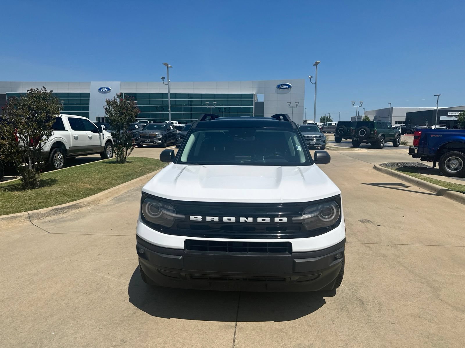 Certified 2022 Ford Bronco Sport Outer Banks w/ Tech Package AWD/4WD image 9