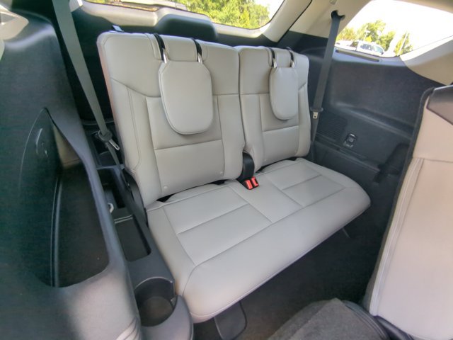 Certified 2025 Ford Explorer Active w/ Active Comfort Package AWD/4WD image 25