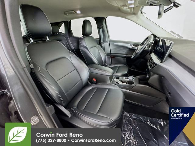 Certified 2025 Ford Escape Platinum image 31