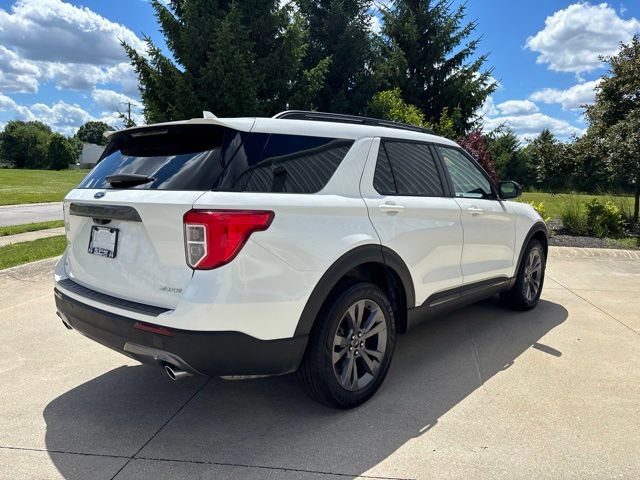 Certified 2023 Ford Explorer XLT w/ Equipment Group 202A AWD/4WD image 7