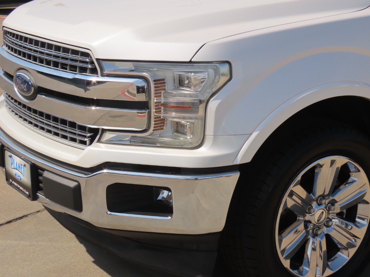 Certified 2018 Ford F150 Lariat w/ Equipment Group 502A Luxury RWD image 3