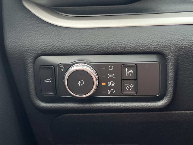 Certified 2020 Ford Explorer XLT w/ Equipment Group 202A AWD/4WD image 30