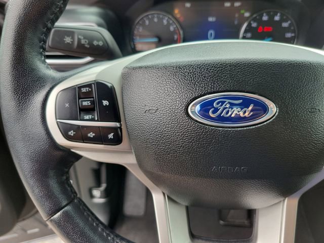 Certified 2023 Ford Explorer XLT w/ Equipment Group 202A RWD image 7