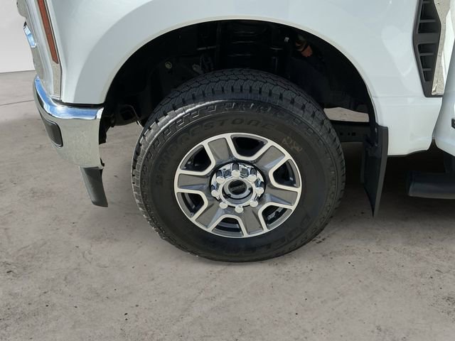 Certified 2025 Ford F350 Lariat w/ FX4 Off-Road Package AWD/4WD image 14