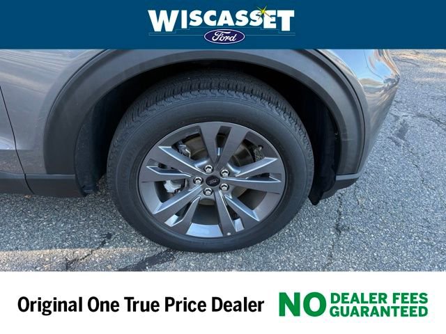 Certified 2022 Ford Explorer XLT w/ Equipment Group 202A image 31