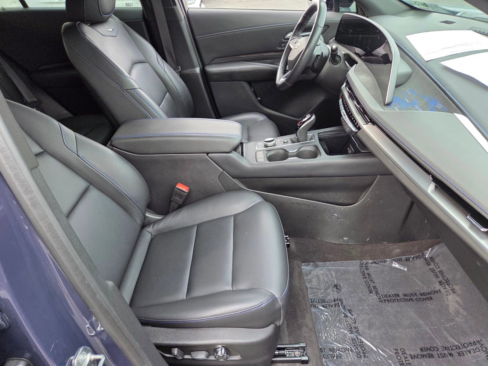 Used 2024 Cadillac XT4 Sport w/ Cold Weather Package image 15