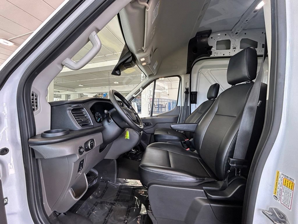 Certified 2025 Ford Transit 250 148 High Roof Extended RWD image 11