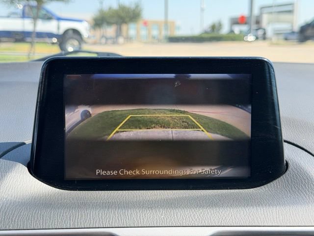 Used 2018 MAZDA MAZDA3 Touring FWD image 16