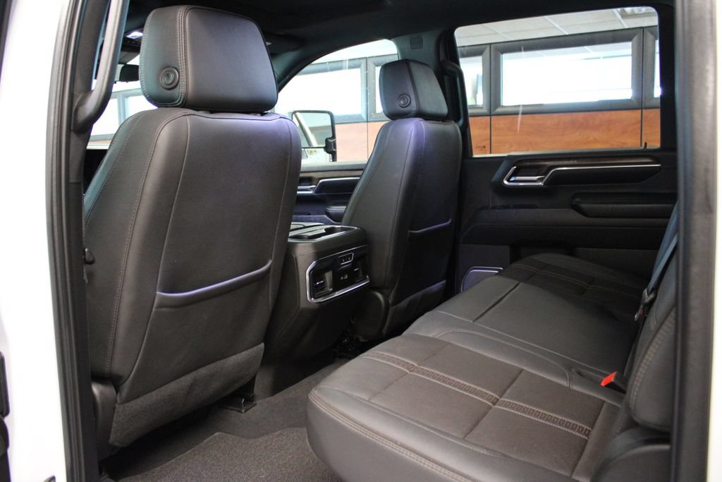 Used 2024 Chevrolet Silverado 3500 High Country w/ High Country Premium Package AWD/4WD image 34