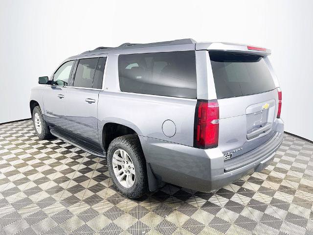 Used 2018 Chevrolet Suburban LT w/ Luxury Package AWD/4WD image 5