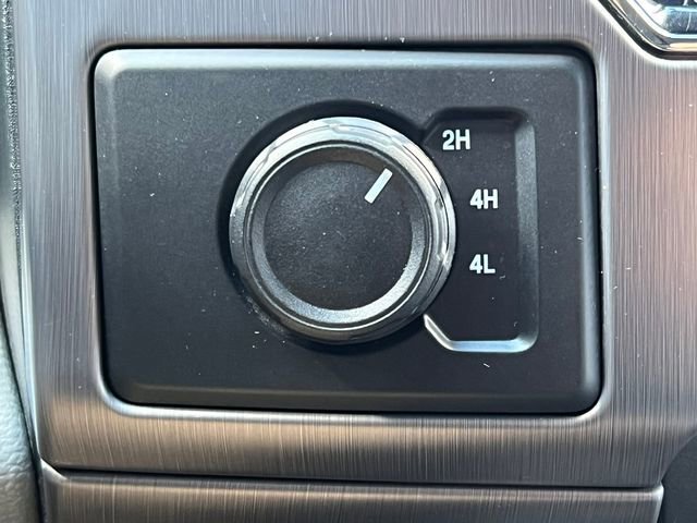 Certified 2022 Ford F450 Limited w/ FX4 Off-Road Package image 41