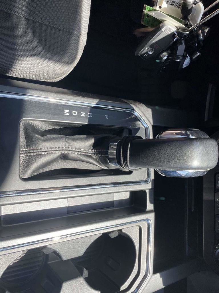 Certified 2020 Ford F150 XLT w/ Equipment Group 302A Luxury image 17