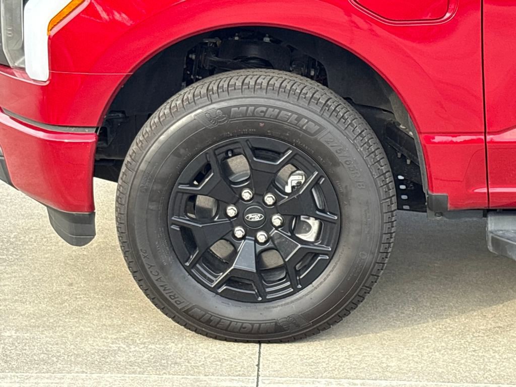 Certified 2025 Ford F150 Lightning XLT w/ Max Trailer Tow Package image 13